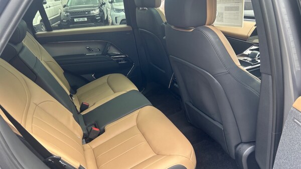 Used Land Rover Range Rover Sport 2024 for sale - 75534377: Photo 10