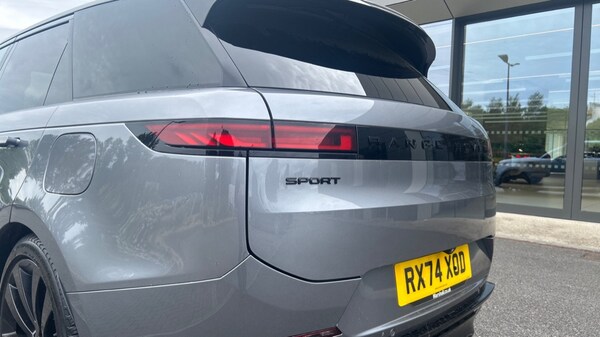 Used Land Rover Range Rover Sport 2024 for sale - 75534377: Photo 19