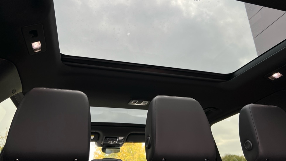 Used Land Rover Discovery 2024 for sale - 76870301: Photo 38