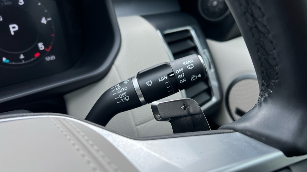 Used Land Rover Discovery 2024 for sale - 76870301: Photo 55