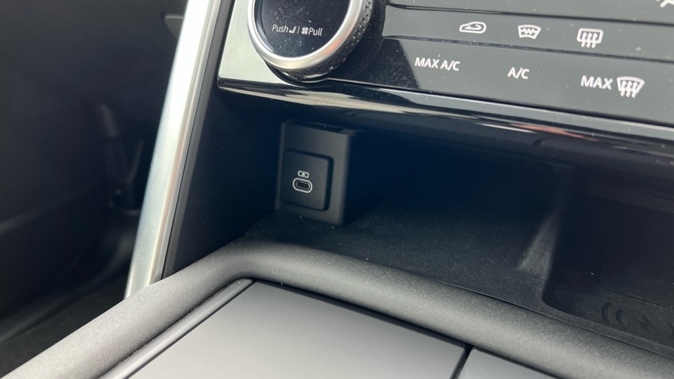 Used Land Rover Discovery 2024 for sale - 76870301: Photo 61