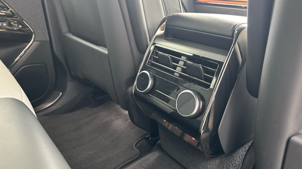 Used Land Rover Range Rover Sport 2024 for sale - 76519431: Photo 18