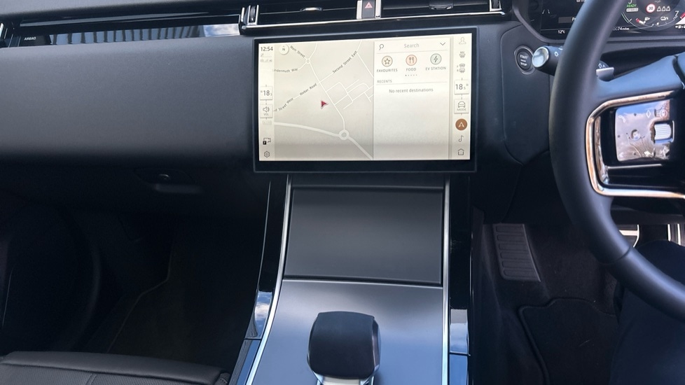 Used Land Rover Range Rover Velar 2024 for sale - 76652469: Photo 14