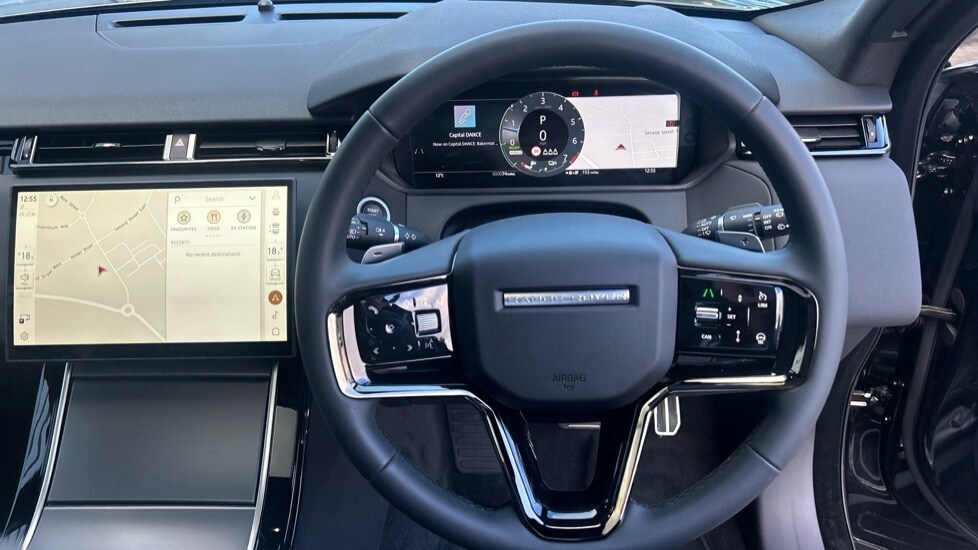 Used Land Rover Range Rover Velar 2024 for sale - 76652469: Photo 15