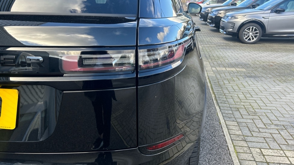 Used Land Rover Range Rover Velar 2024 for sale - 76652469: Photo 19