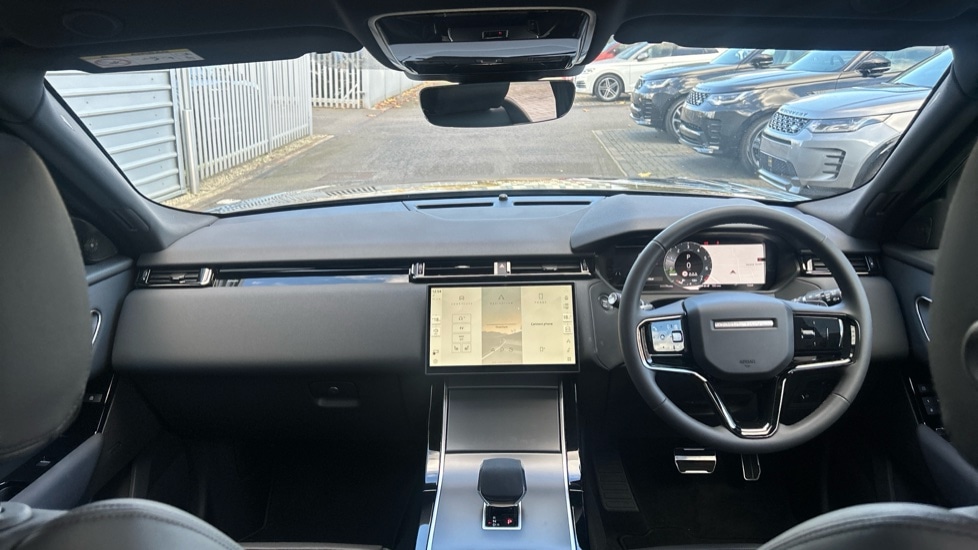 Used Land Rover Range Rover Velar 2024 for sale - 76652469: Photo 9