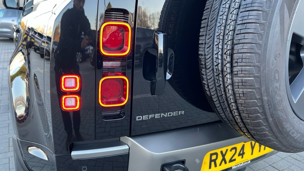 Used Land Rover Defender 2024 for sale - 75443066: Photo 19
