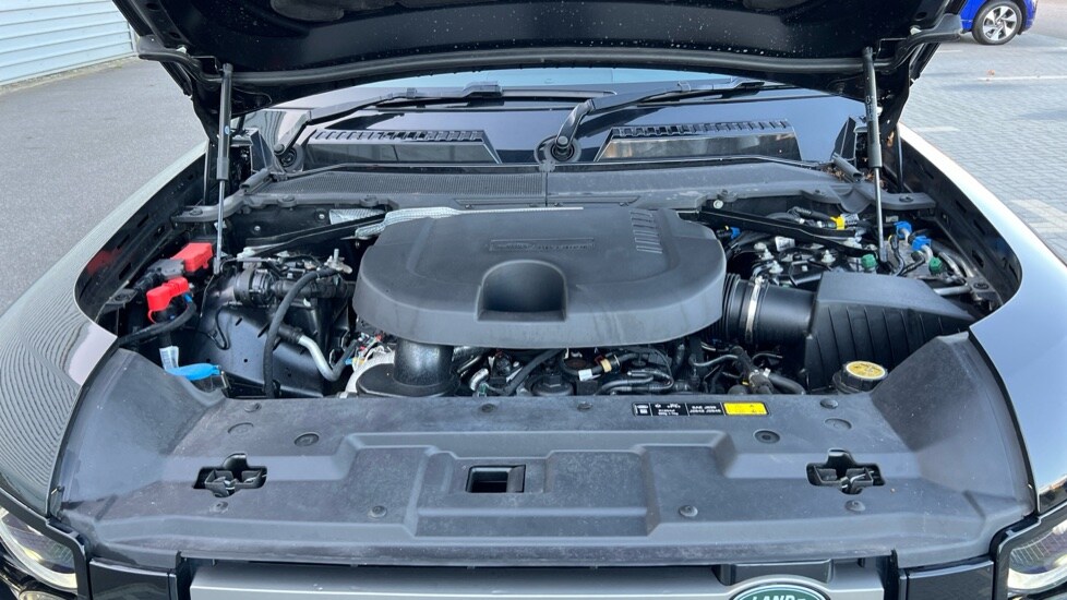 Used Land Rover Defender 2024 for sale - 75443066: Photo 30