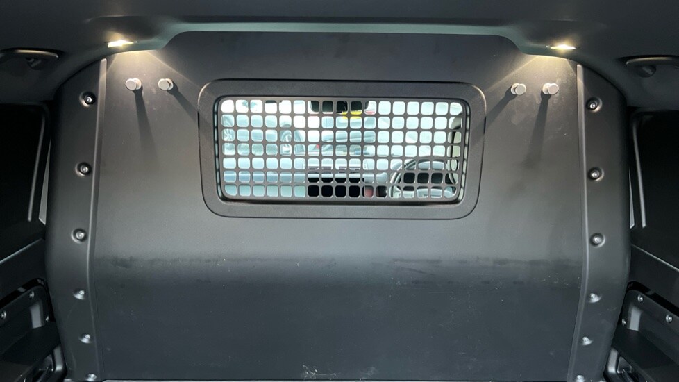 Used Land Rover Defender 2024 for sale - 75443066: Photo 43