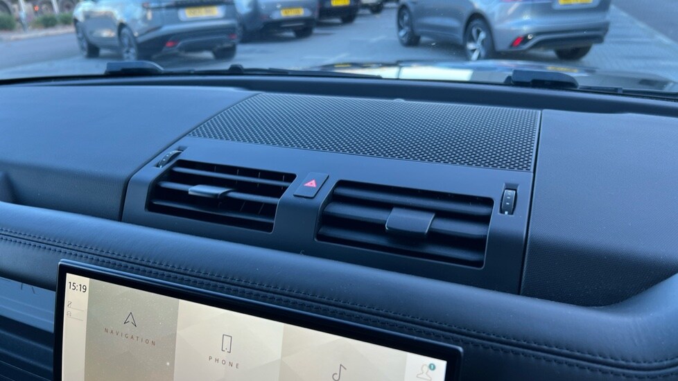 Used Land Rover Defender 2024 for sale - 75443066: Photo 55