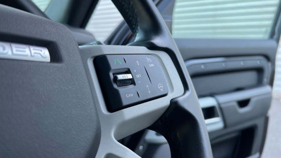 Used Land Rover Defender 2024 for sale - 75443066: Photo 56