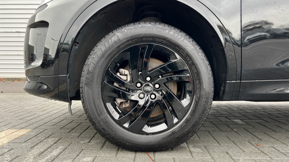 Used Land Rover Discovery Sport 2025 for sale - 76870024: Photo 31