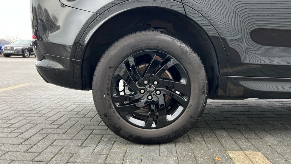 Used Land Rover Discovery Sport 2025 for sale - 76870024: Photo 32