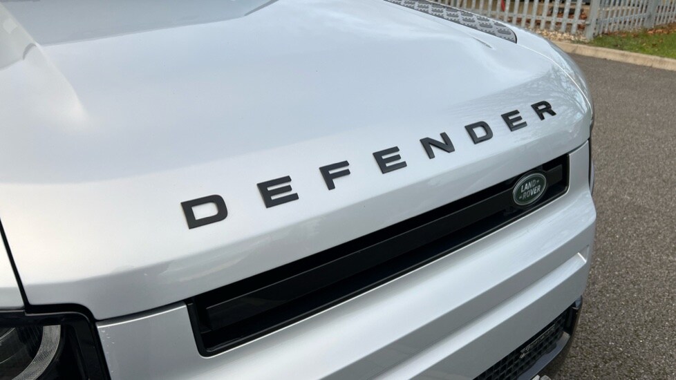 Used Land Rover Defender 2022 for sale - 76302241: Photo 20