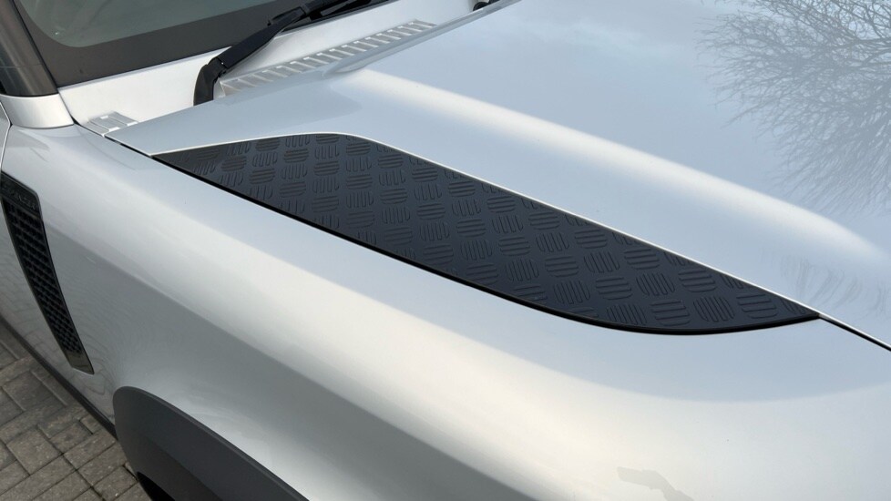 Used Land Rover Defender 2022 for sale - 76302241: Photo 21