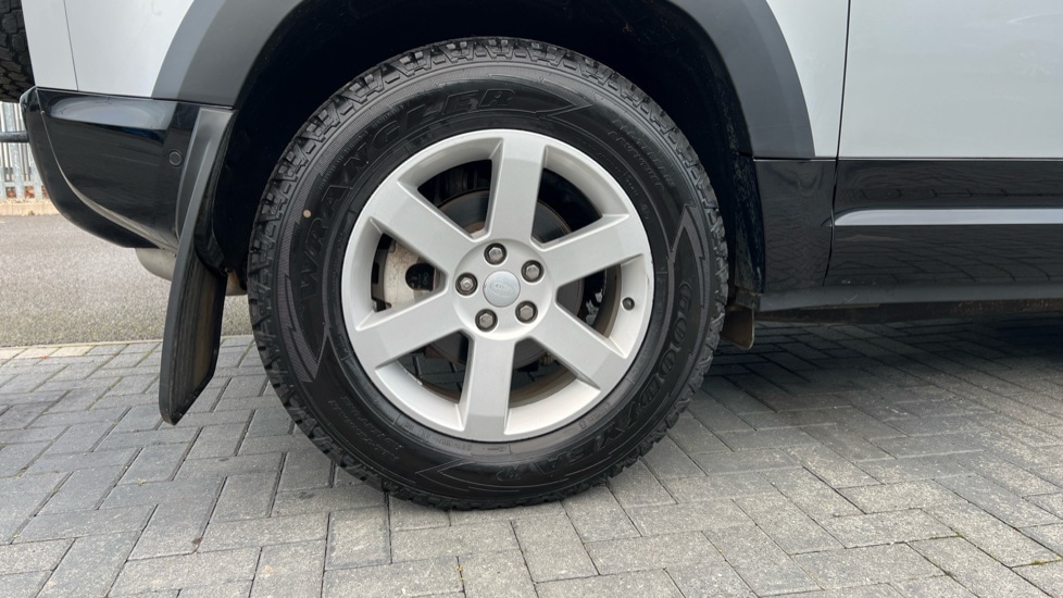 Used Land Rover Defender 2022 for sale - 76302241: Photo 32