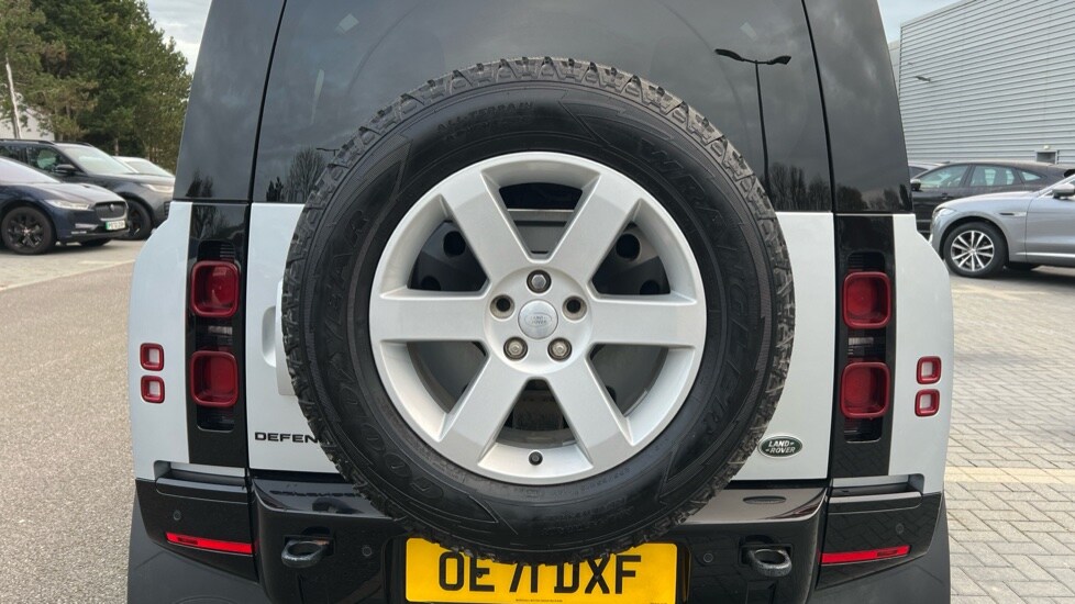 Used Land Rover Defender 2022 for sale - 76302241: Photo 36