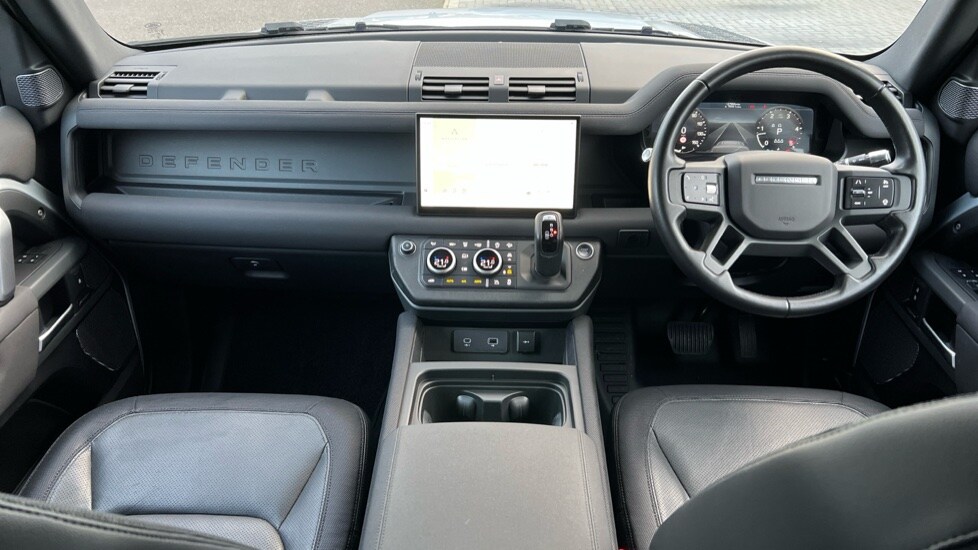 Used Land Rover Defender 2022 for sale - 76302241: Photo 9