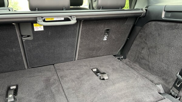 Used Land Rover Discovery 2024 for sale - 76007961: Photo 37