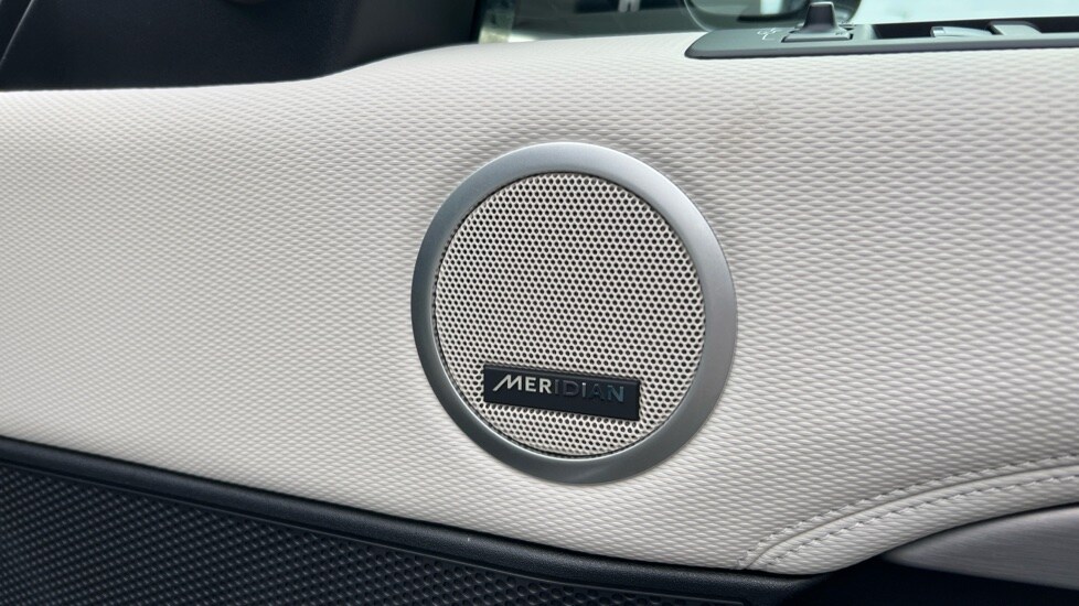 Used Land Rover Discovery 2024 for sale - 76007961: Photo 47