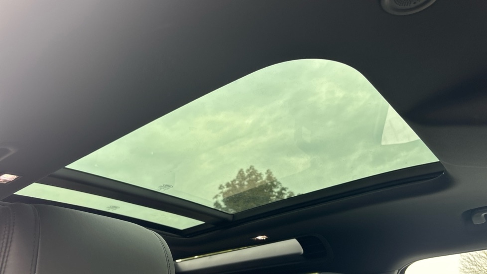 Used Land Rover Defender 2024 for sale - 76474858: Photo 21