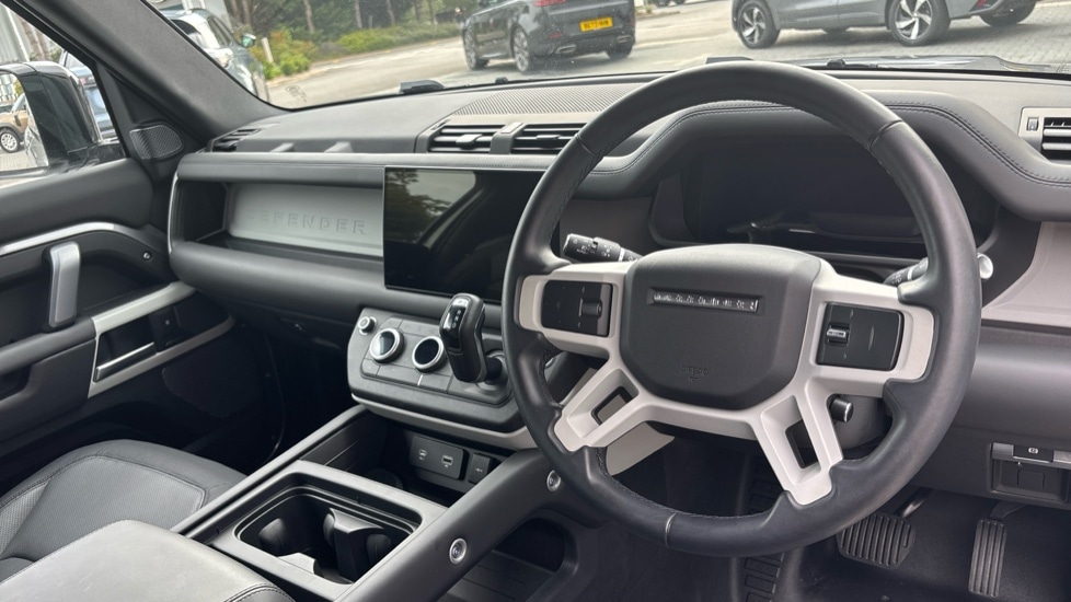 Used Land Rover Defender 2024 for sale - 76474858: Photo 28