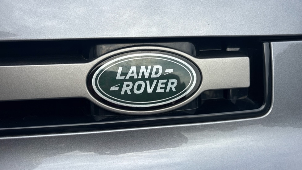 Used Land Rover Defender 2024 for sale - 76474858: Photo 39