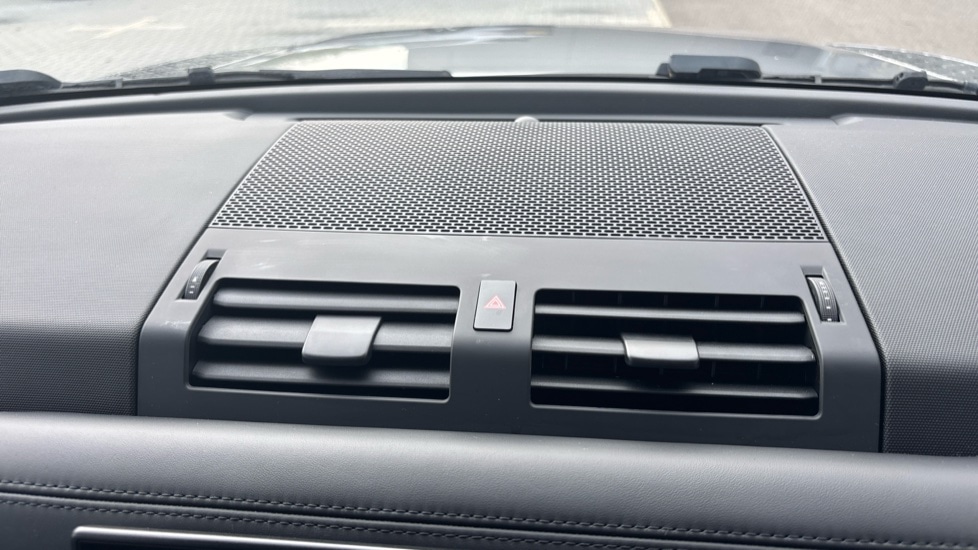 Used Land Rover Defender 2024 for sale - 76474858: Photo 43