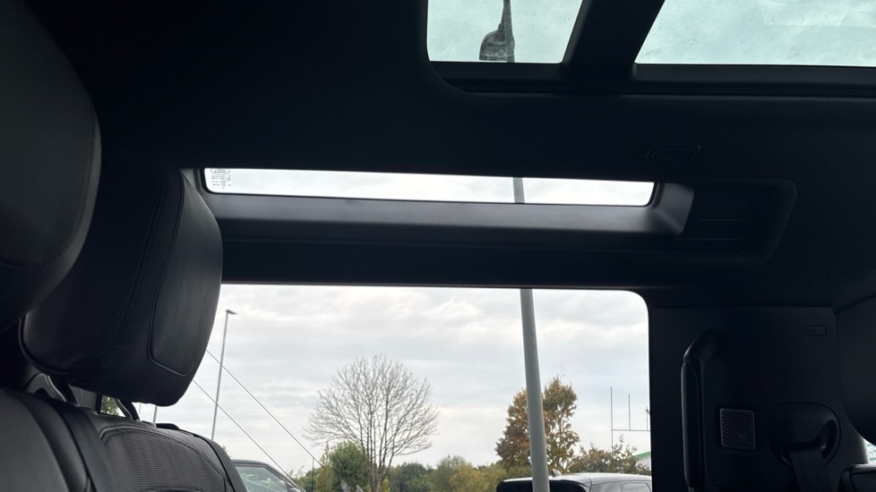 Used Land Rover Defender 2024 for sale - 76474858: Photo 55