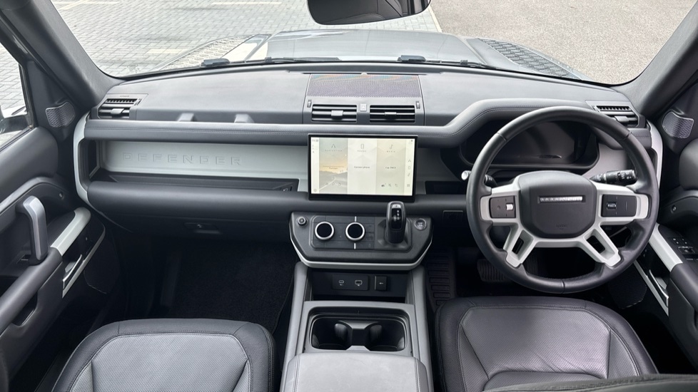 Used Land Rover Defender 2024 for sale - 76474858: Photo 9