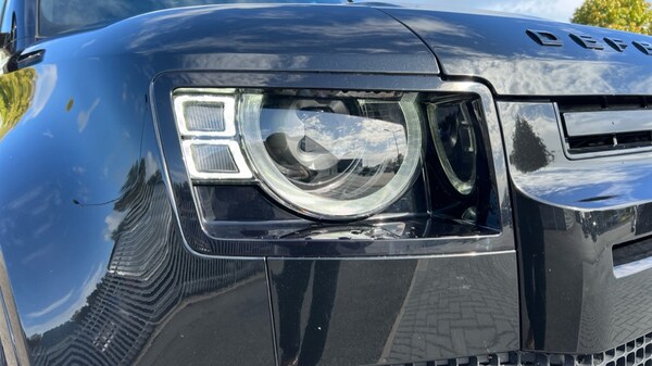 Used Land Rover Defender 2023 for sale - 76190904: Photo 17