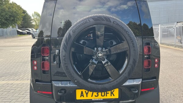 Used Land Rover Defender 2023 for sale - 76190904: Photo 21