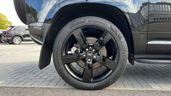Used Land Rover Defender 2023 for sale - 76190904: Photo 32