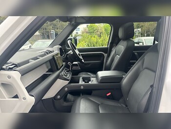 Used Land Rover Defender 2023 for sale - 75443167: Photo