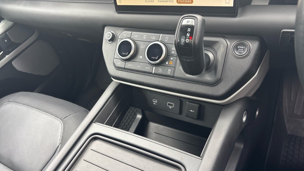 Used Land Rover Defender 2023 for sale - 76067003: Photo 13