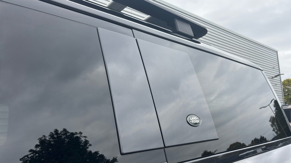Used Land Rover Defender 2023 for sale - 76067003: Photo 42