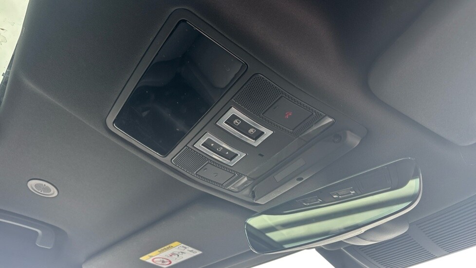 Used Land Rover Defender 2023 for sale - 76067003: Photo 53