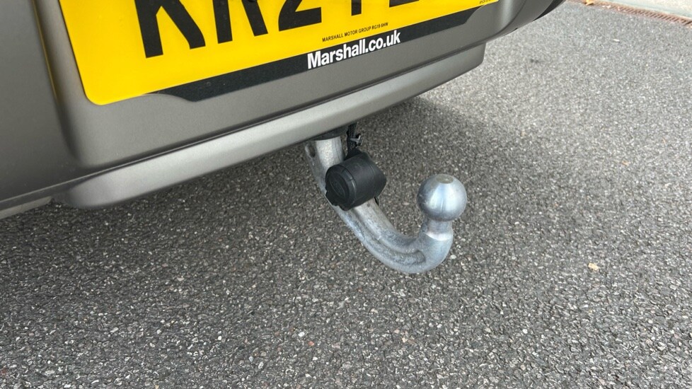 Used Land Rover Defender 2024 for sale - 76870299: Photo 38