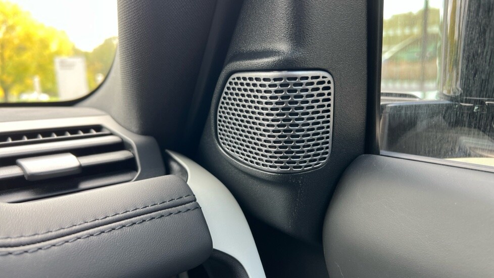 Used Land Rover Defender 2024 for sale - 76870299: Photo 63