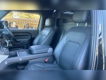 Used Land Rover Defender 2023 for sale - 75541162: Photo