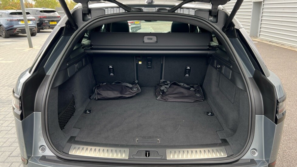 Used Land Rover Range Rover Velar 2025 for sale - 76007615: Photo 10