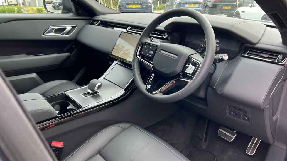 Used Land Rover Range Rover Velar 2025 for sale - 76007615: Photo 28