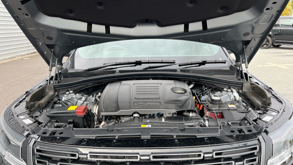 Used Land Rover Range Rover Velar 2025 for sale - 76007615: Photo 30
