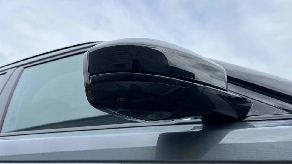 Used Land Rover Range Rover Velar 2025 for sale - 76007615: Photo 34