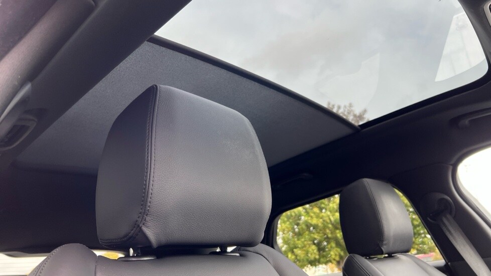 Used Land Rover Range Rover Velar 2025 for sale - 76007615: Photo 64