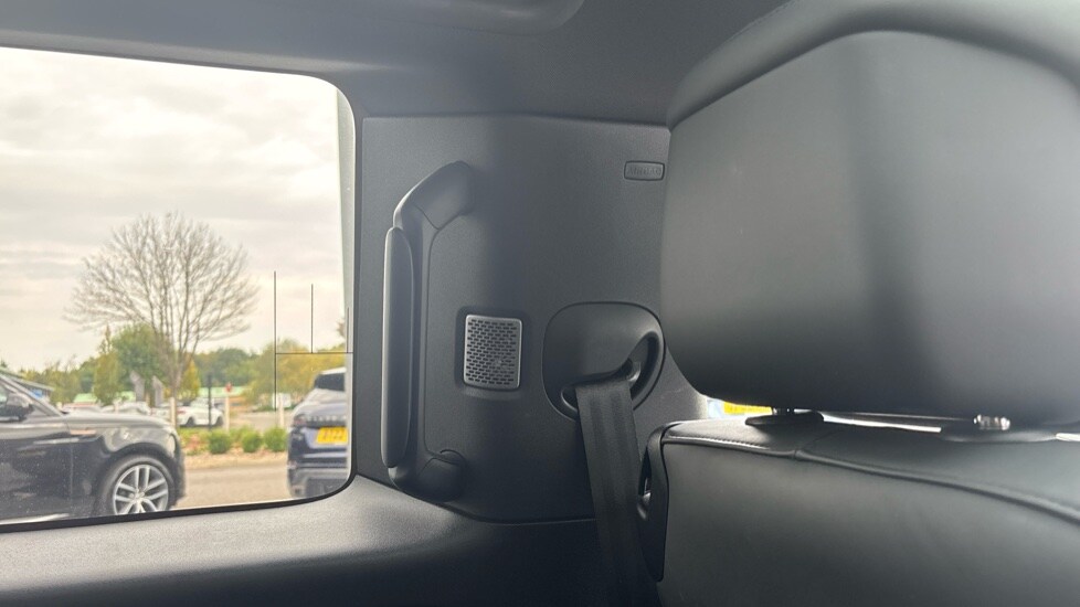 Used Land Rover Defender 2024 for sale - 76007805: Photo 54