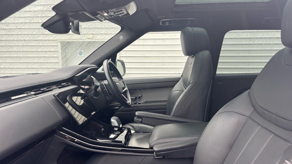 Used Land Rover Range Rover Sport 2024 for sale - 76251723: Photo 3