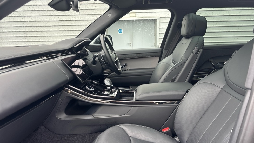 Used Land Rover Range Rover Sport 2023 for sale - 76870280: Photo 3