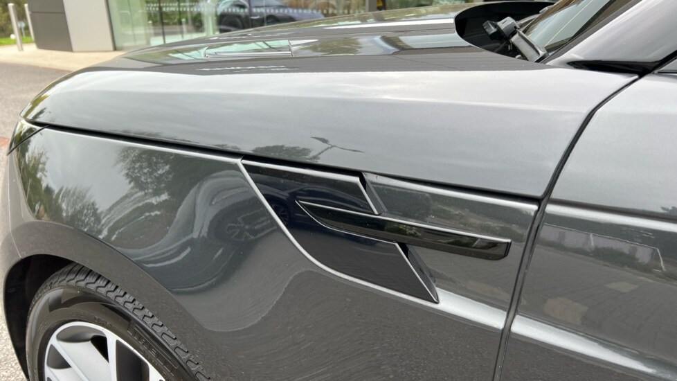 Used Land Rover Range Rover Sport 2024 for sale - 76008257: Photo 21