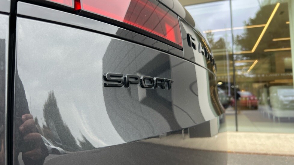Used Land Rover Range Rover Sport 2024 for sale - 76008257: Photo 65